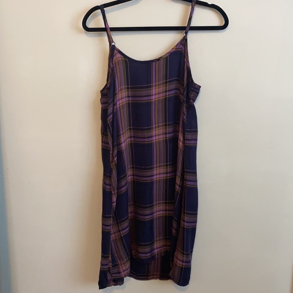 Short plaid dress - Picture 3 of 3